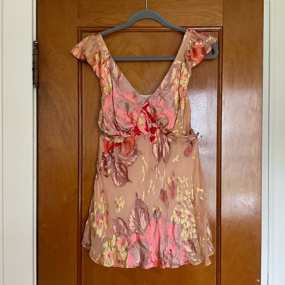beautiful all silk top!